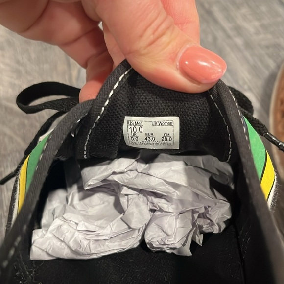 Vans Authentic Reissue Refract Sneaker - 10 - Picture 11 of 12